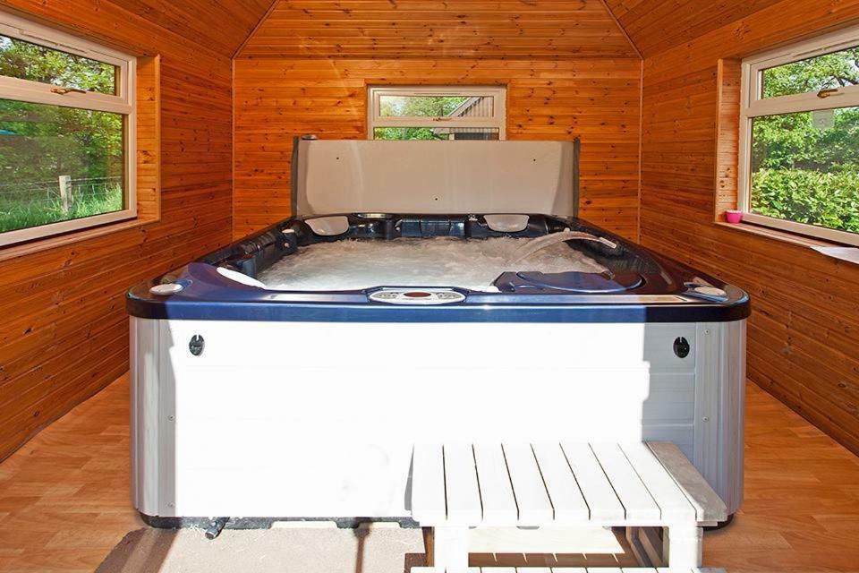 La Fortuna Lodges Stirling Ngoại thất bức ảnh